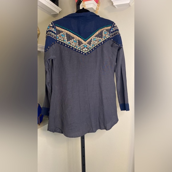 A&A Blue Blouse - Picture 2 of 10